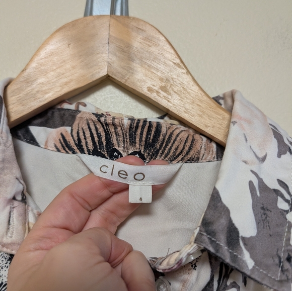 Cleo Women’s Floral Sleeveless Button-Front Dress Size 4 - Picture 4 of 5